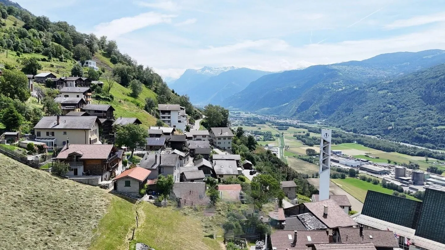 SUL LATO SOLEGGIATO DELLA VALLE DEL RHONE 1° residenza o casa vacanze - Foto 3 di 10