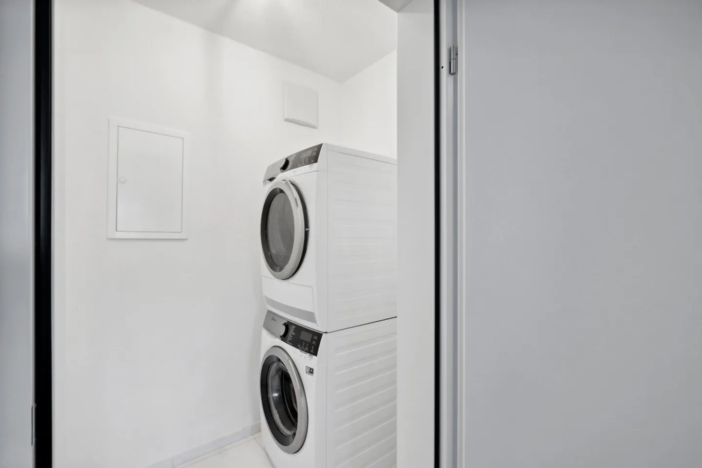 Appartement moderne de 4,5 pièces avec un excellent accès et confort ! - Photo 5 sur 7