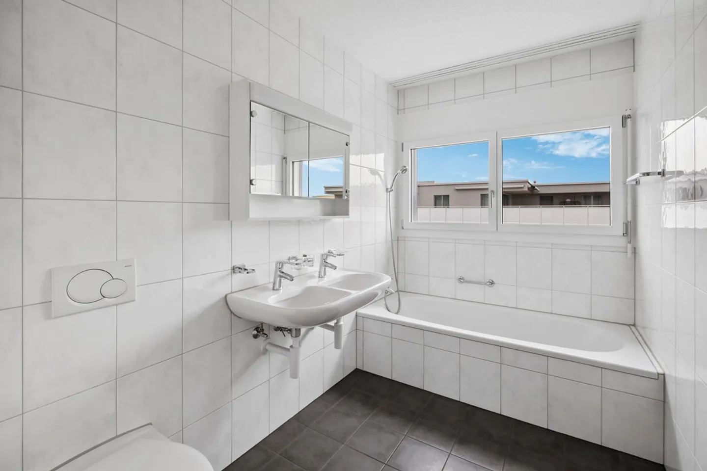 Appartement moderne de 4,5 pièces avec un excellent accès et confort ! - Photo 6 sur 7