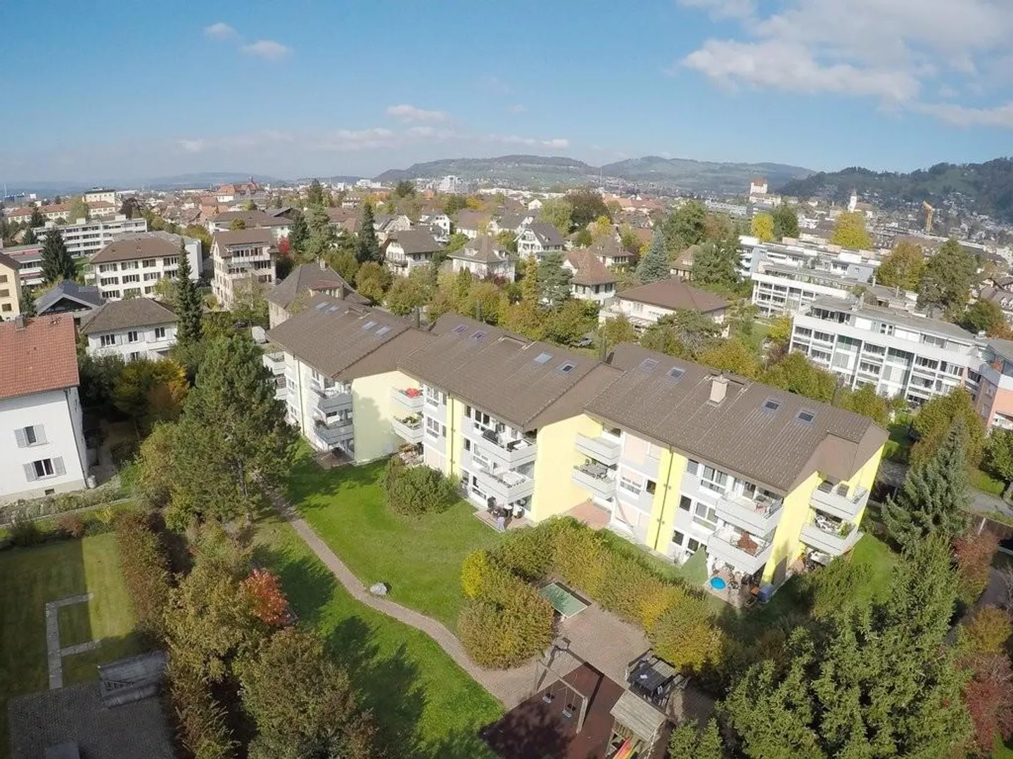 Central Living in Thun - Photo 1 of 10