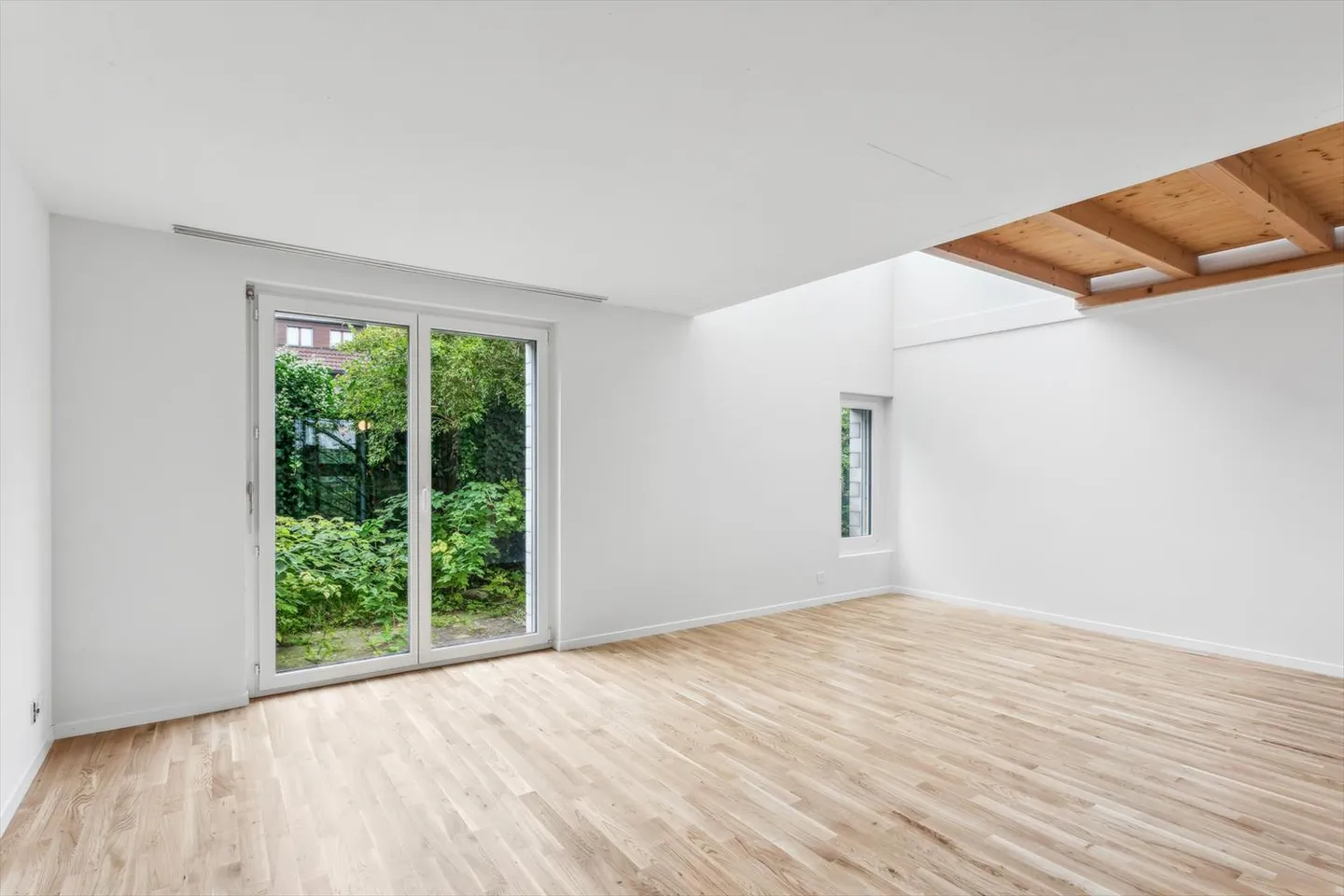 Rental after renovation. The quietest corner in Zürchermatte. - Photo 2 of 6