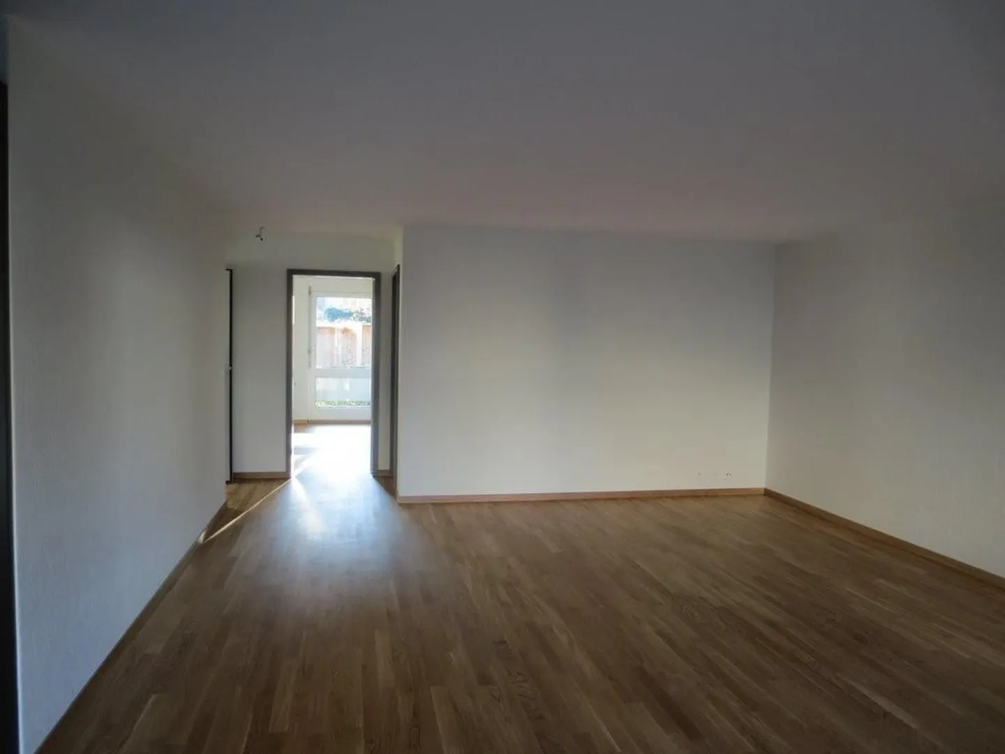 Central Living in Thun - Photo 9 of 10
