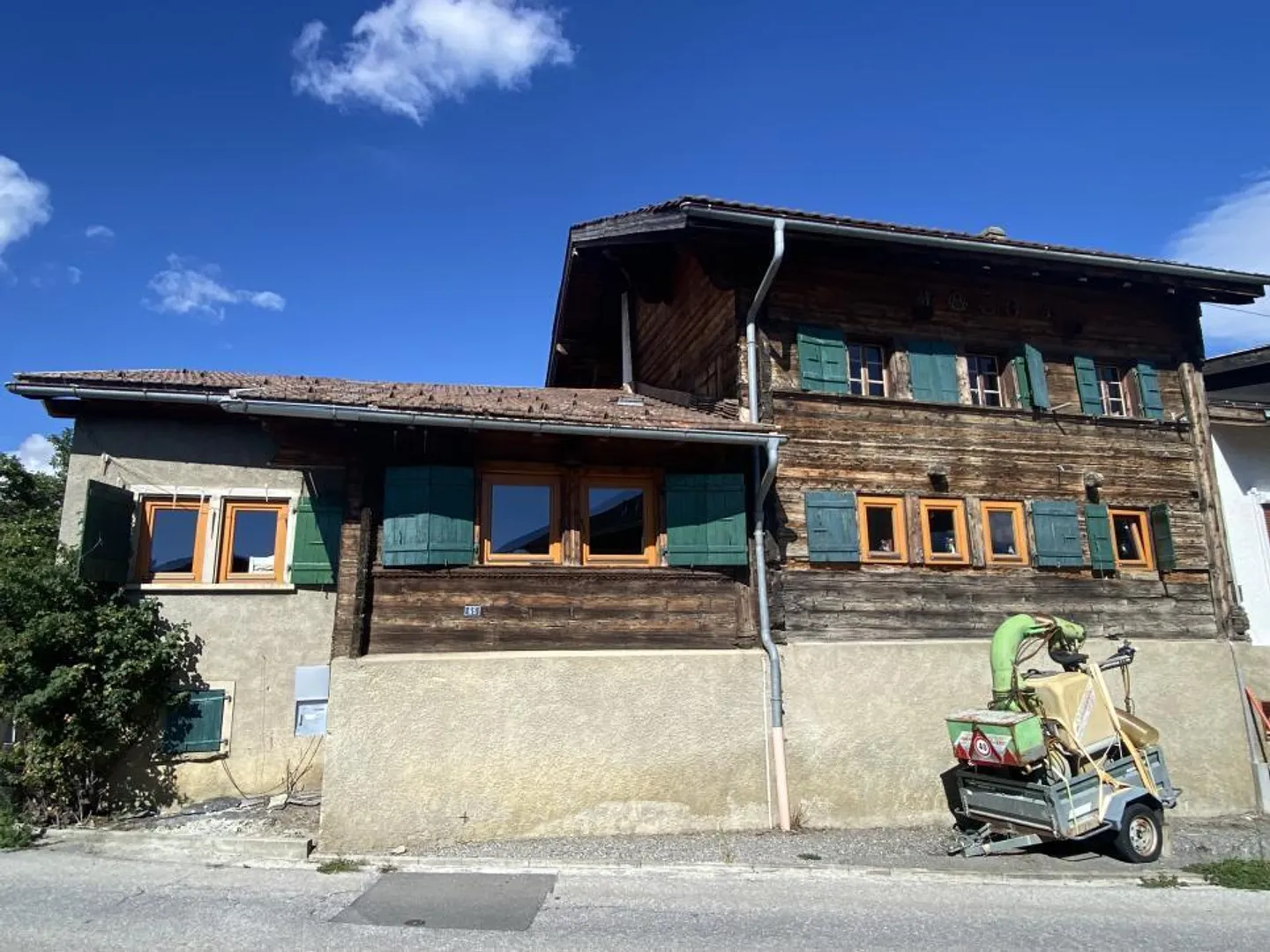Piccola casa in affitto con 2 appartamenti con 4,5 stanze, affittata - Foto 3 di 13