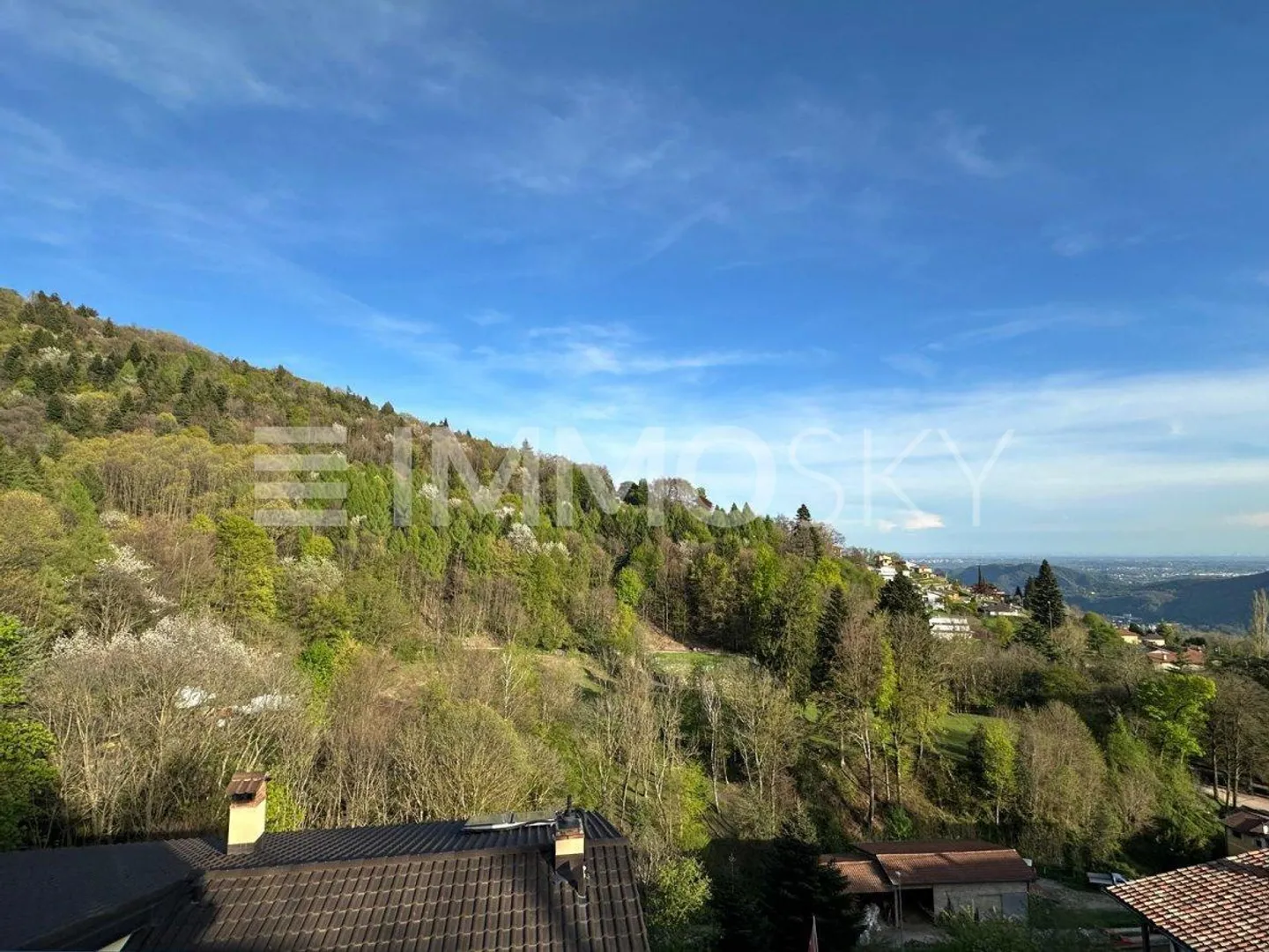 Charmantes Familienhaus mit Garten - Foto 1 von 4