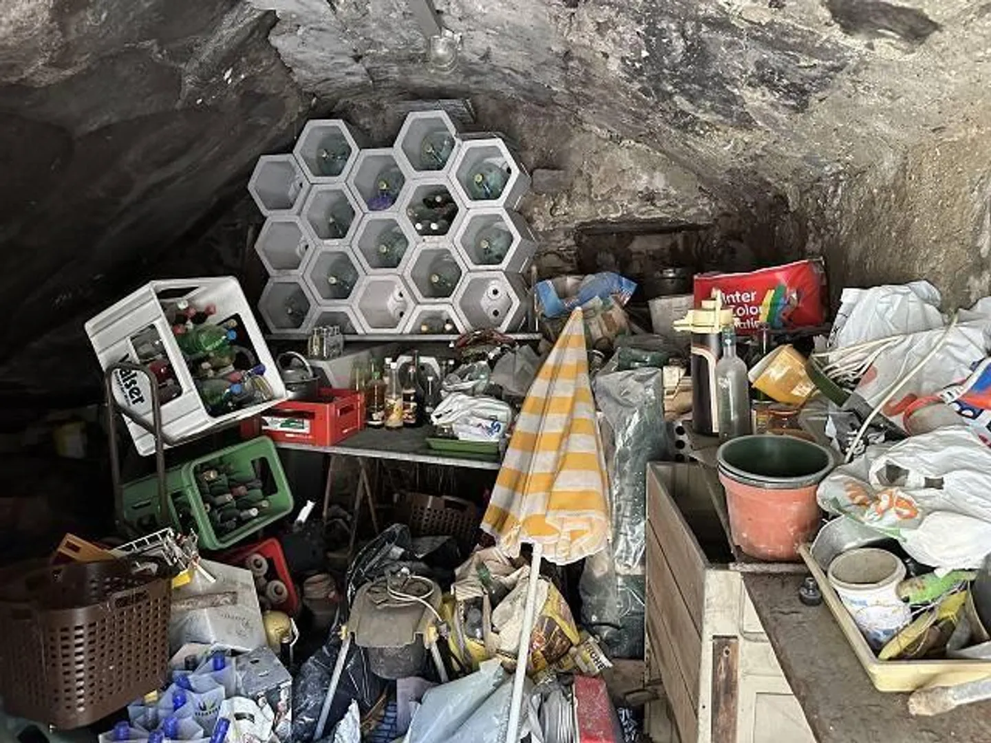 Rustique avec 7 pièces et parking extérieur - Photo 7 sur 13