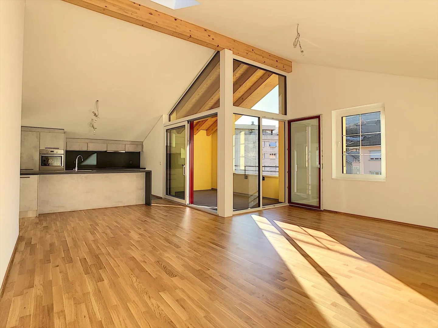 Attic 3.5 rooms - Photo 3 of 9