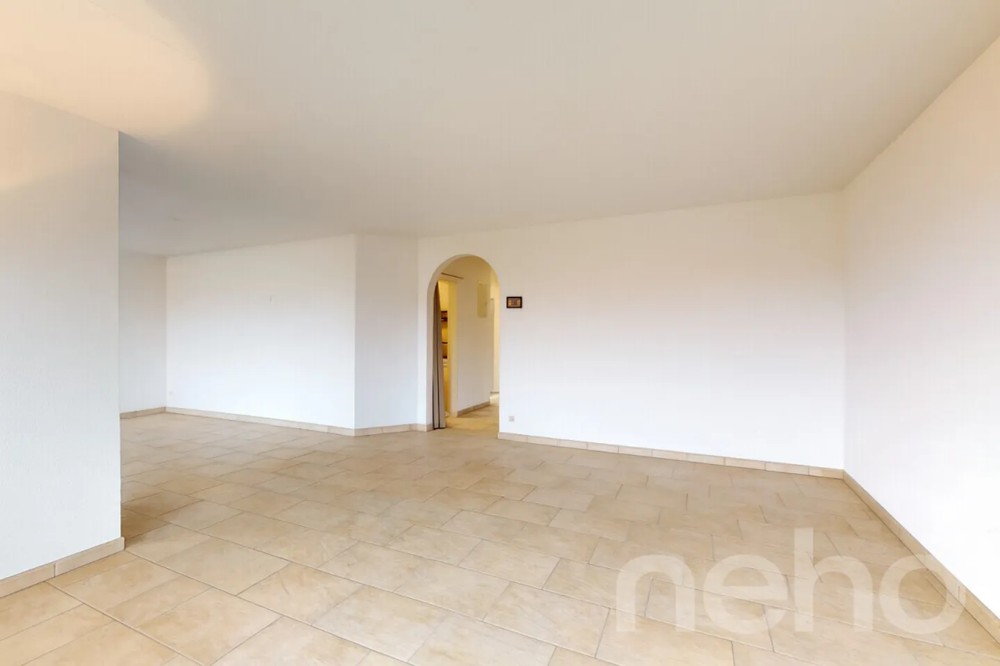 Well-maintained 4.5-room apartment with additional craft room - Photo 3 of 12