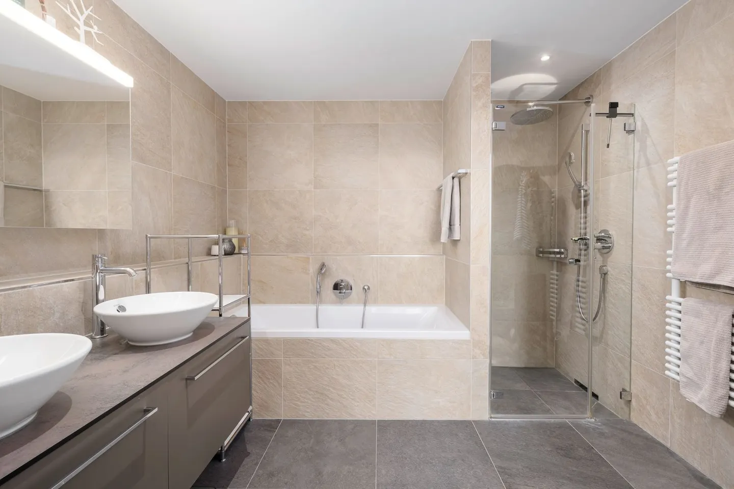 Stilvolles Apartment mit Weitsicht - Foto 5 von 7