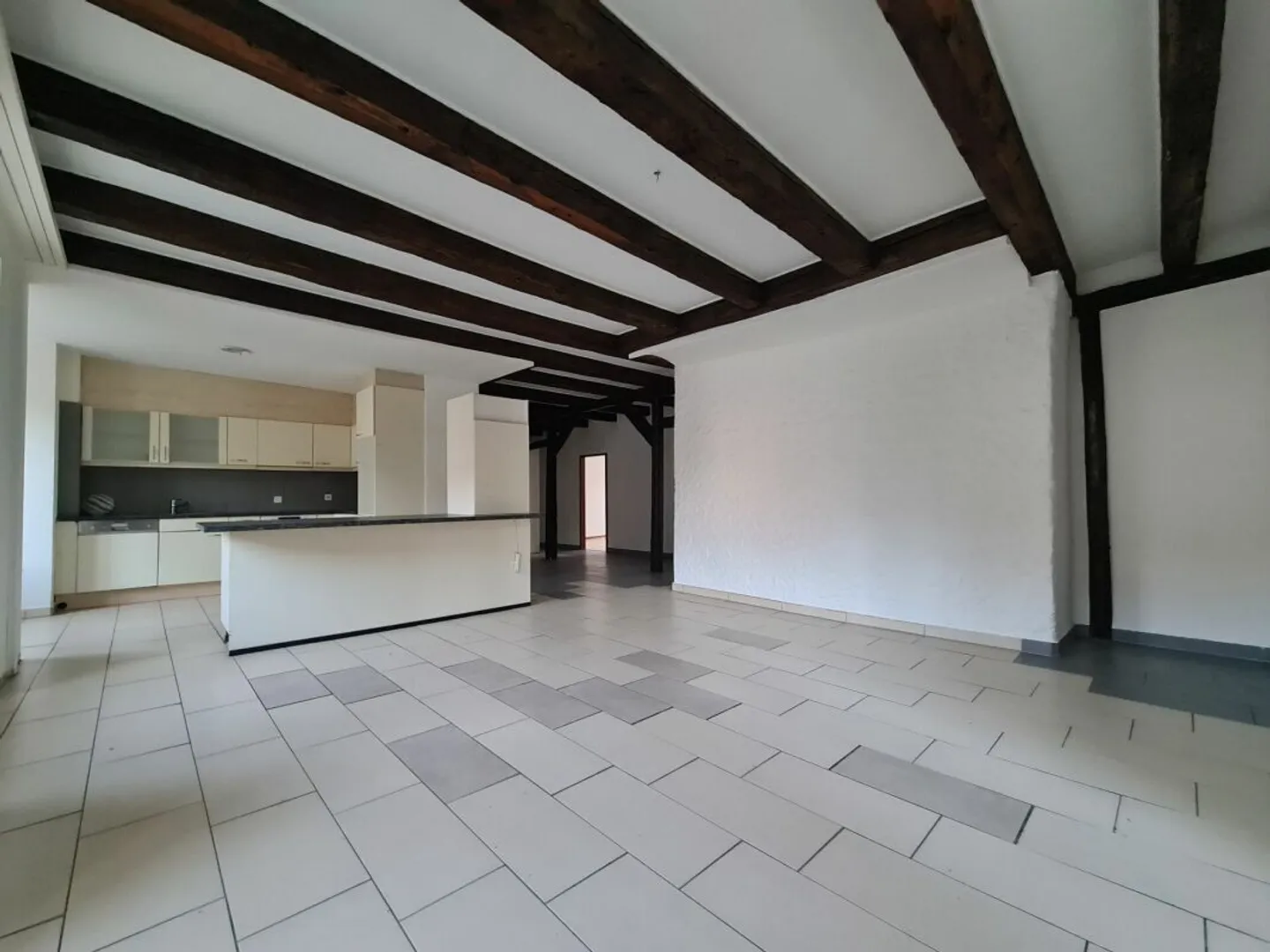 Mehrfamilienhaus mieten - Foto 4 von 7