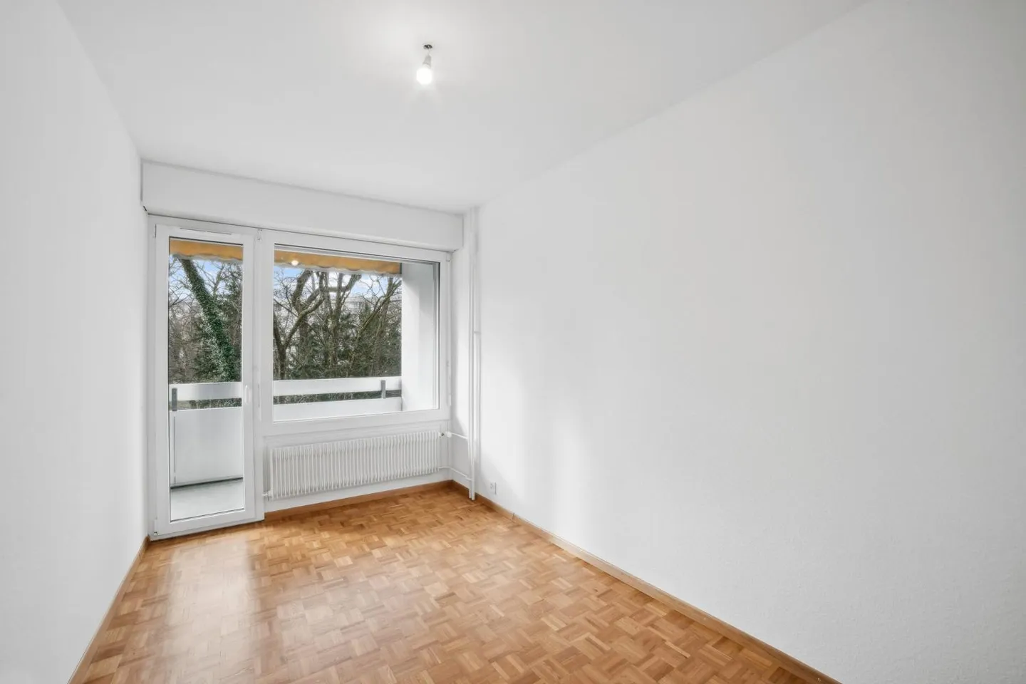 Spacious 5-room apartment - 130m2 - Bright and green surroundings - Photo 9 of 10