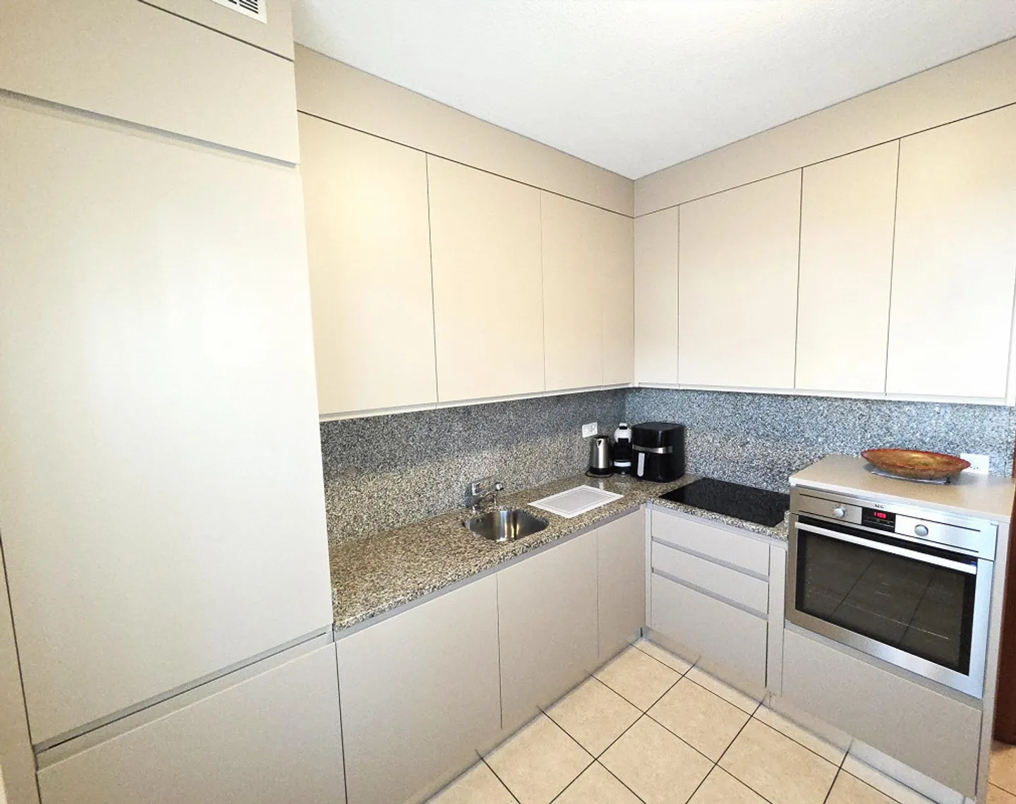 4.5-Zimmer-Wohnung in strategischer Lage in Bellinzona - Foto 2 von 11