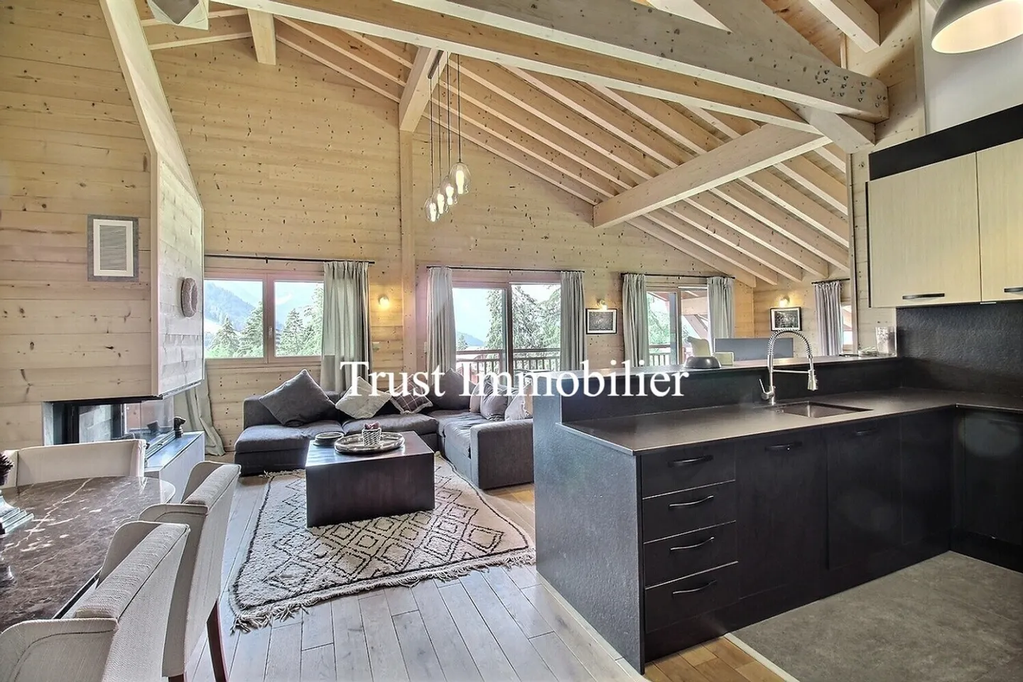 4002-MV-Gryon-Luxurious Apartment - Photo 2 of 13