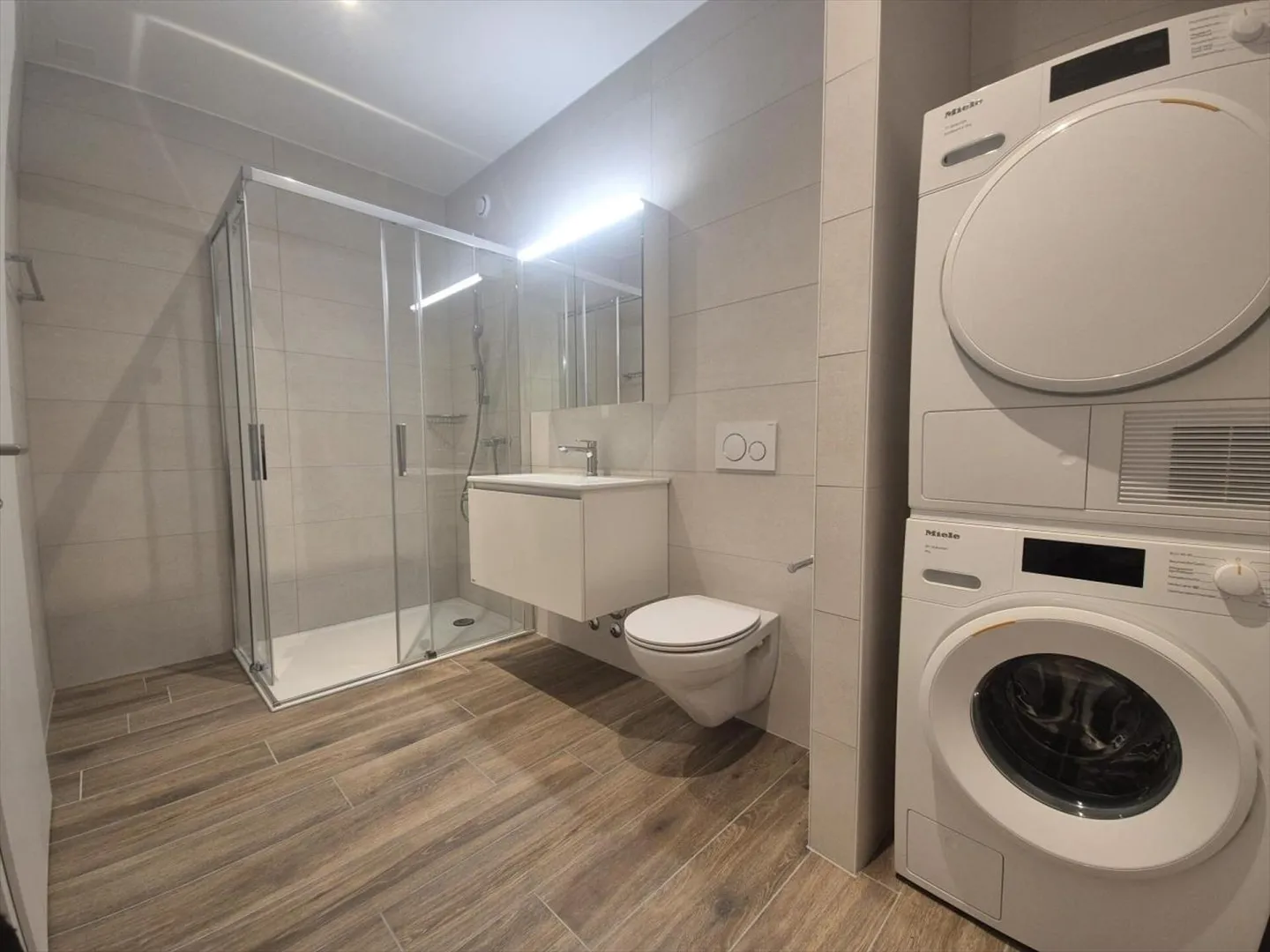 Berges 3 - 2.5 room apartment on the 2nd floor - Photo 7 of 8