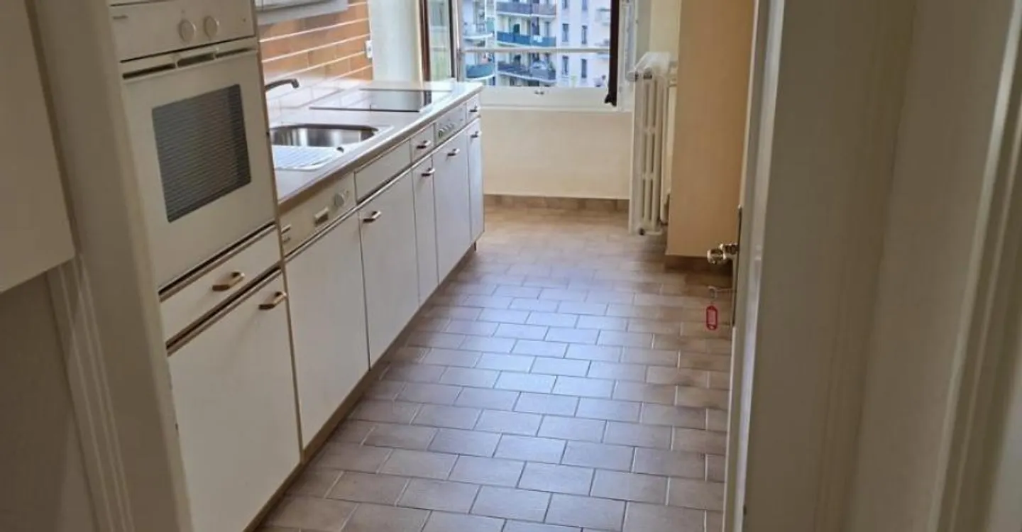 2-Zimmer-Wohnung im Servette-Viertel - Foto 2 von 6