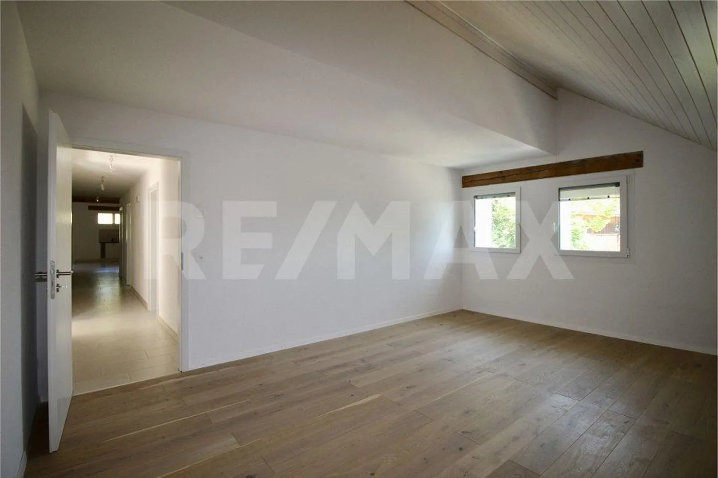 Außergewöhnliche Wohnung in renoviertem Bauernhaus mit Garten, nur wenige Schritte entfernt ... - Foto 3 von 10