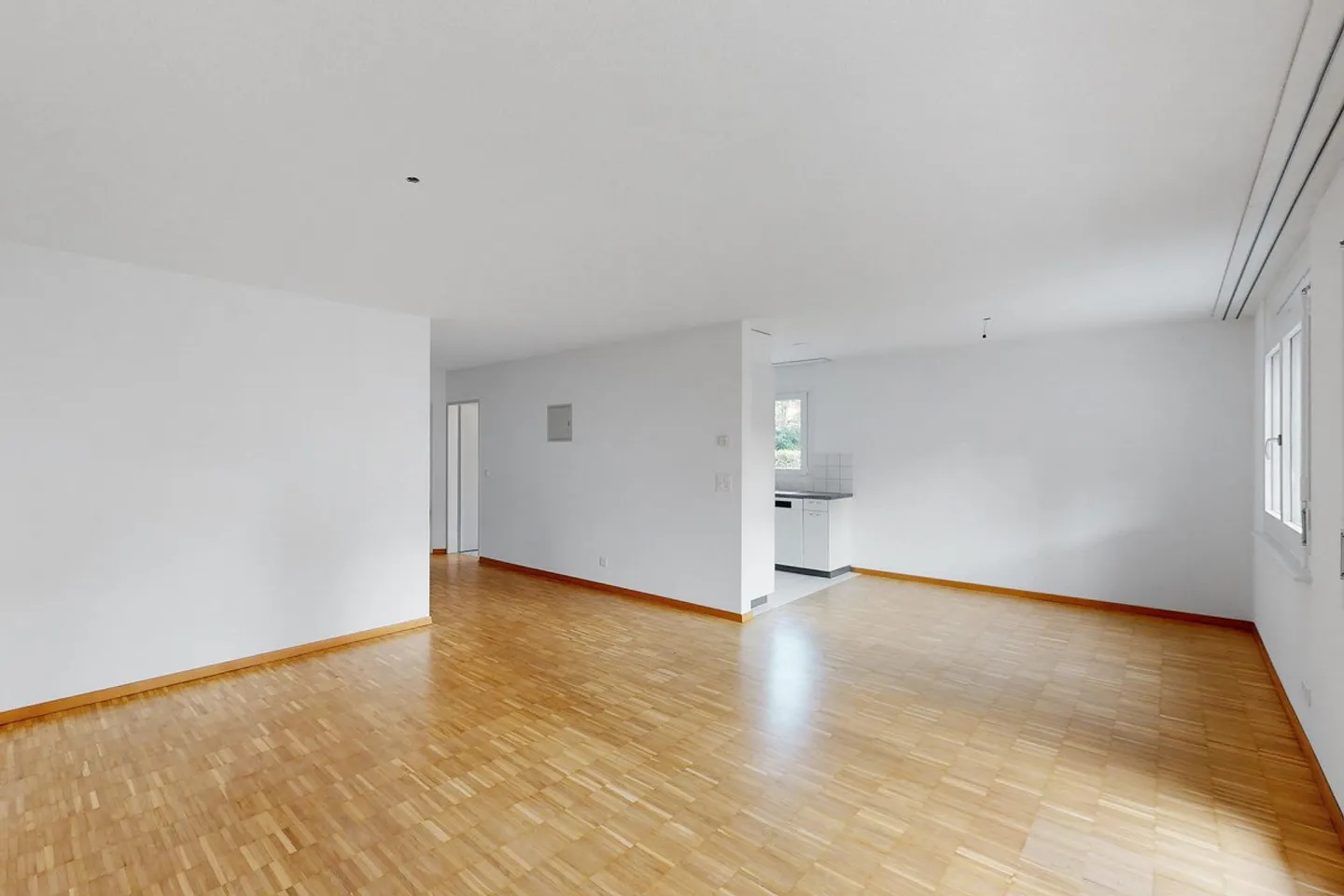 Geräumige Wohnung in Neftenbach - Foto 2 von 9