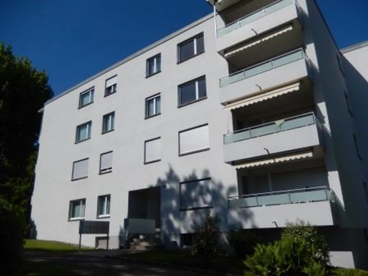 Living in the Green "Renters without Deposit" - Photo 1 of 4