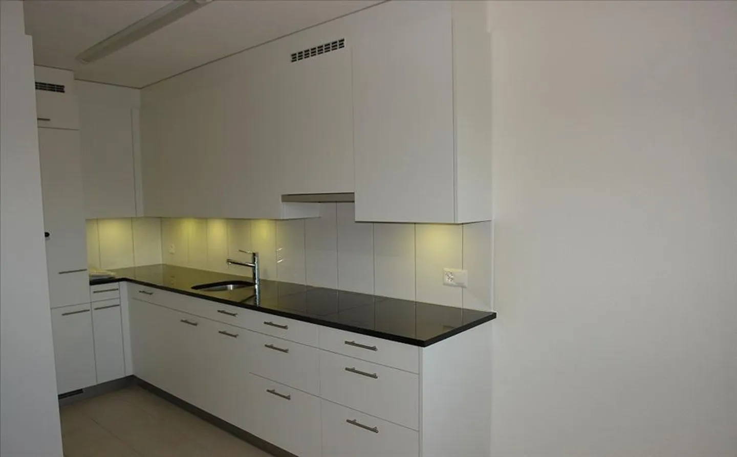 Living in the Green "Renters without Deposit" - Photo 2 of 4