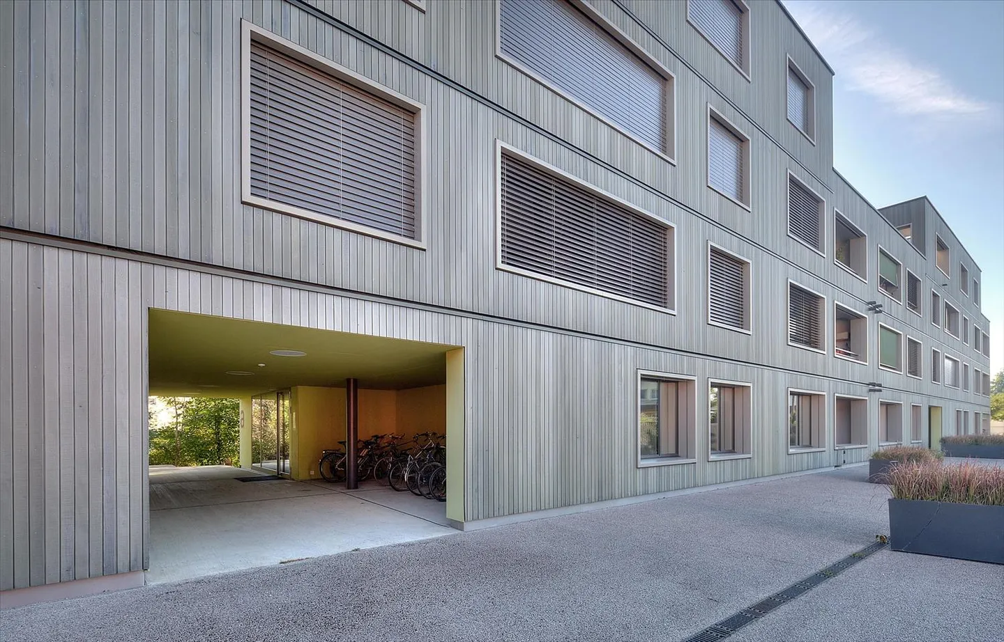 Schöne, moderne und grosszügige Attika Wohung - Foto 1 von 9