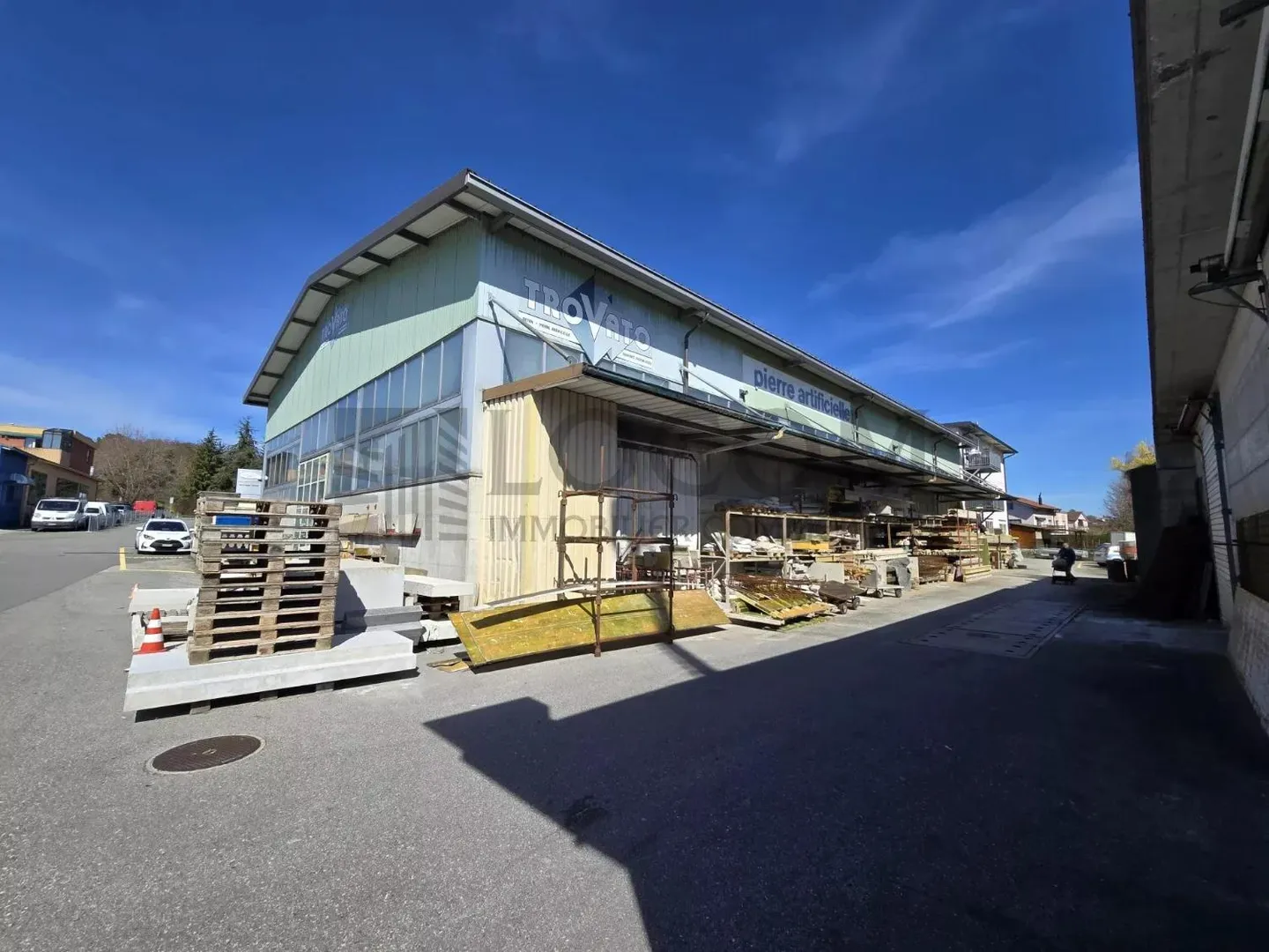 Halls industriali con accesso ottimale - Foto 2 di 10