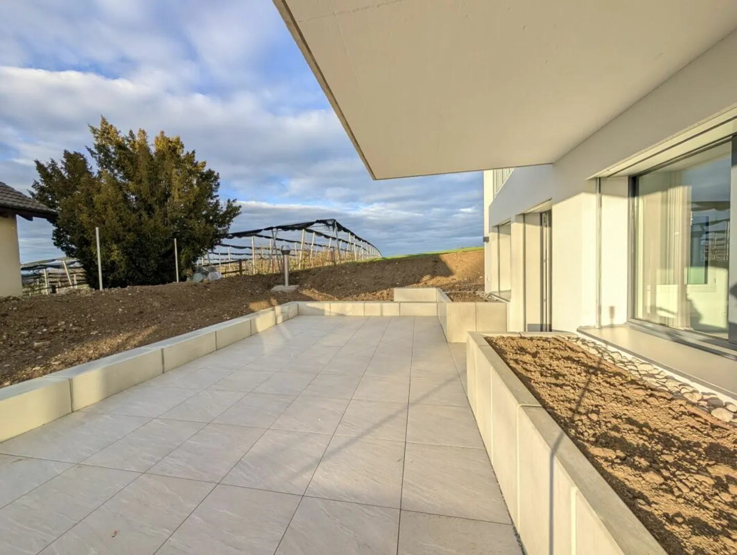 Vivere in famiglia con giardino e tanto spazio di stoccaggio - Foto 8 di 19