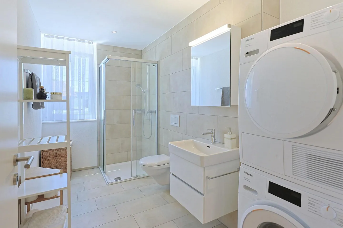 Condominio di 4,5 stanze con vista lago - Foto 9 di 14