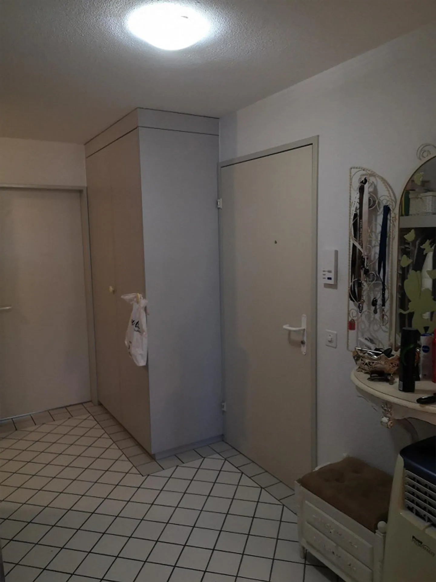 per bellissimo duplex di 5,5 stanze il 01.12.2025 - Foto 4 di 23