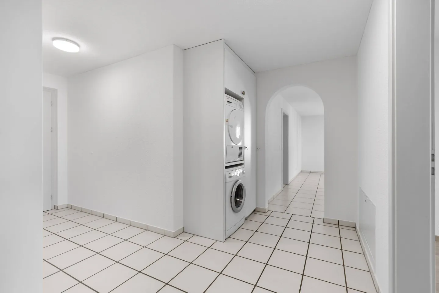 Appartamento attraente di 3,5 locali con balcone soleggiato - Foto 6 di 8