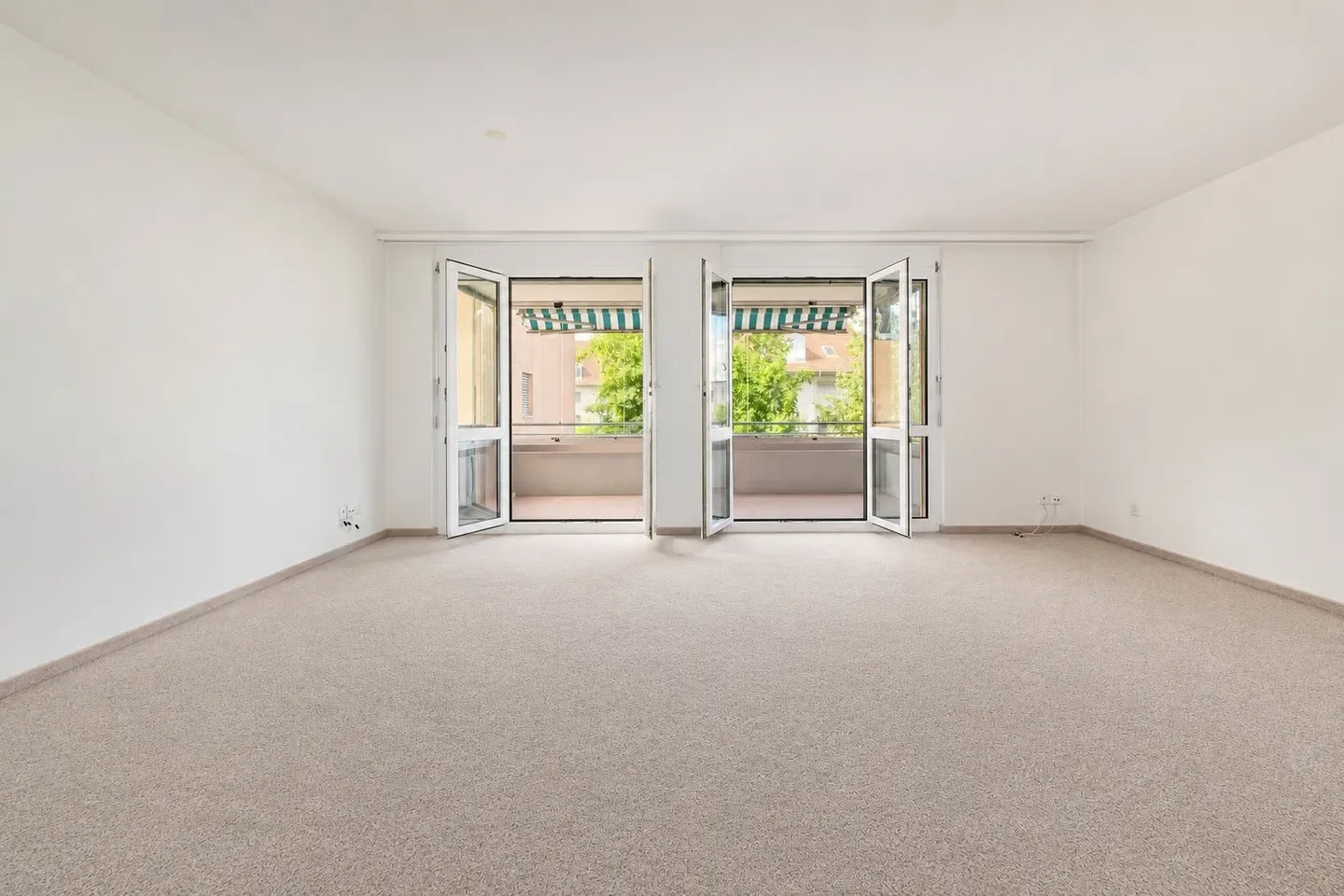 Appartamento 4.5 stanze a Kloten - Vivere, arrivare, godere con giardino d'inverno - Foto 3 di 6