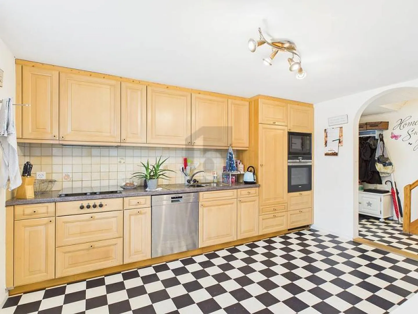 FULLY RENOVATED IN A DREAM LOCATION - Photo 4 of 6