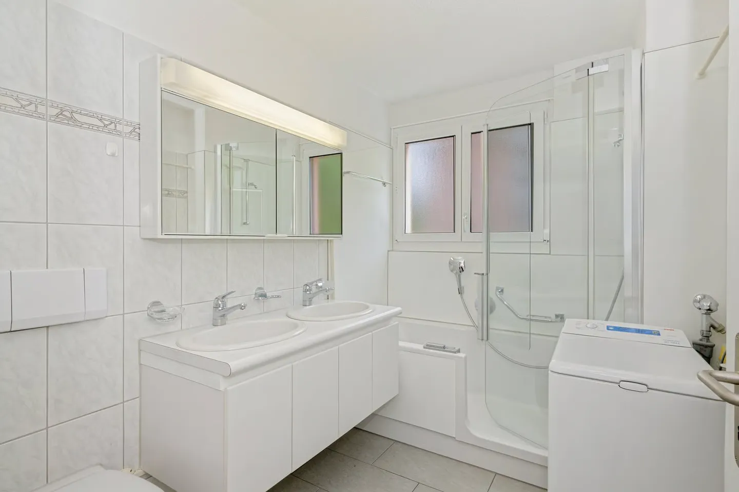 Appartamento 4.5 stanze a Kloten - Vivere, arrivare, godere con giardino d'inverno - Foto 5 di 6