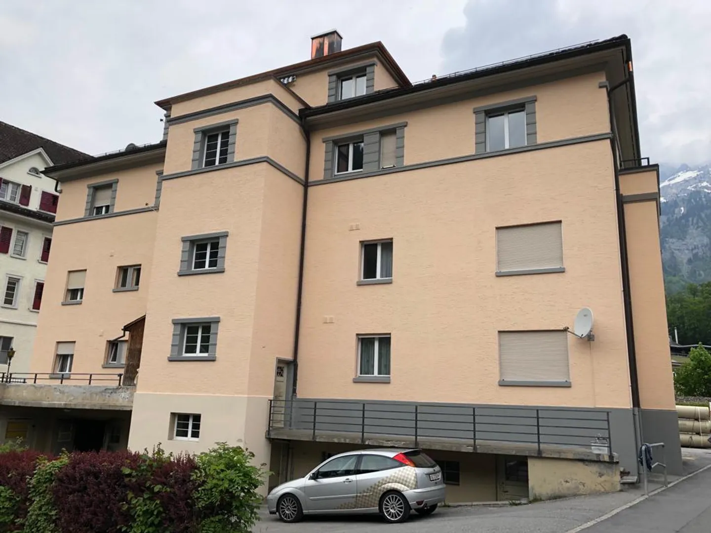 4 1/2 Zimmer Wohnung an ruhiger zentraler Lage - Foto 2 von 18