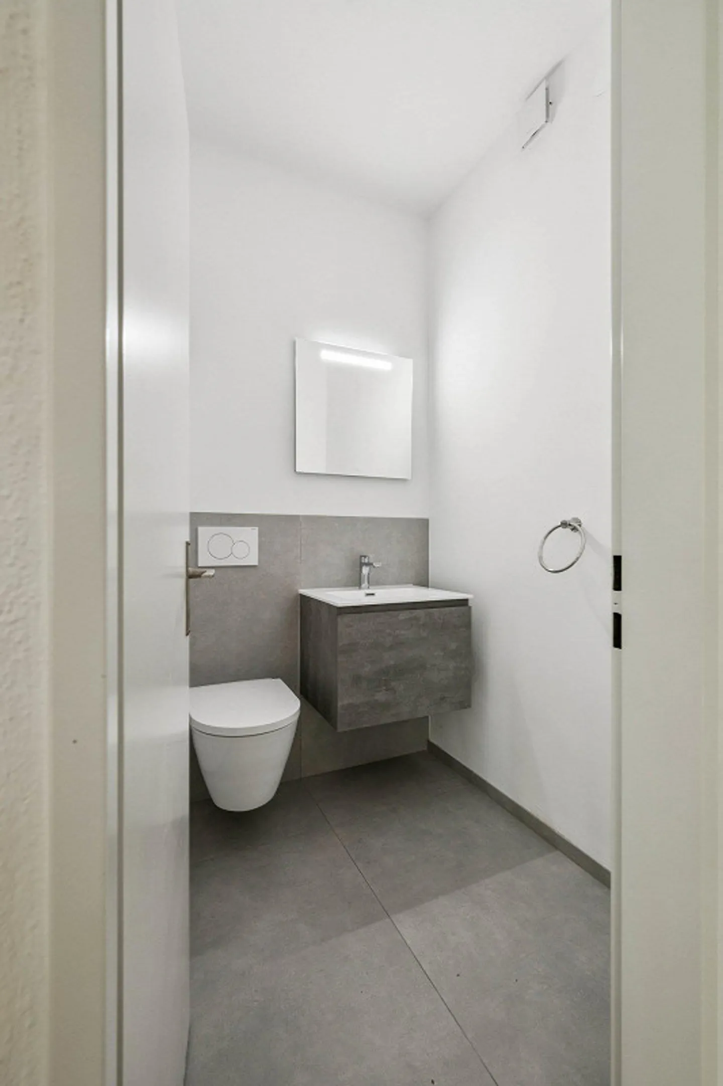 Newly renovated maisonette apartment - Photo 5 of 10