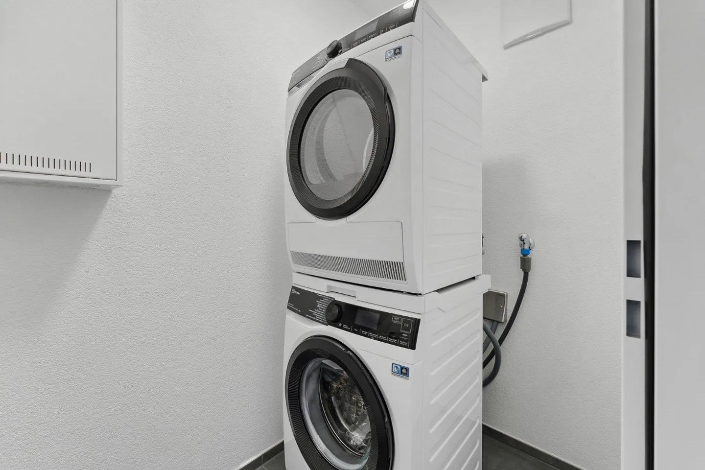 Modernes Apartment mit Loggia - Foto 9 von 9