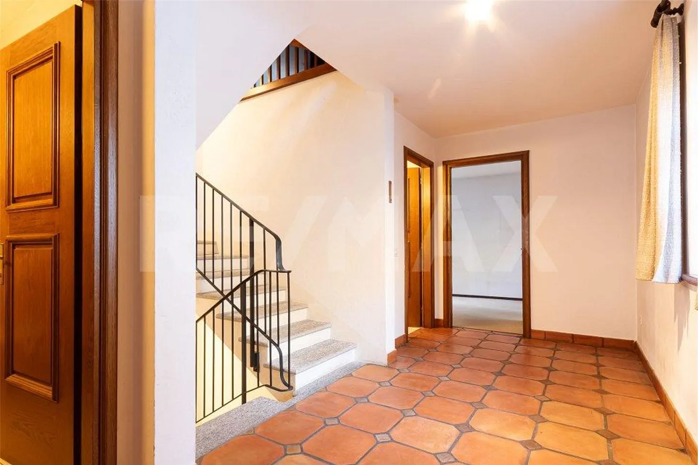 Romantisches Haus mit 4,5 Zimmern - Foto 5 von 13