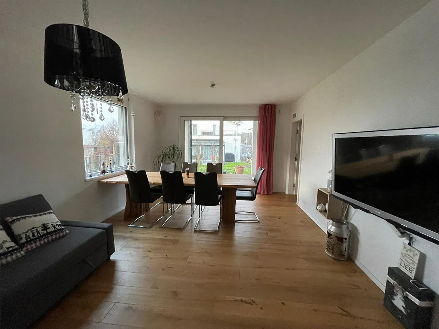 Appartement de rez-de-chaussée 2.5 pièces ultra moderne avec patio - Photo 3 sur 11