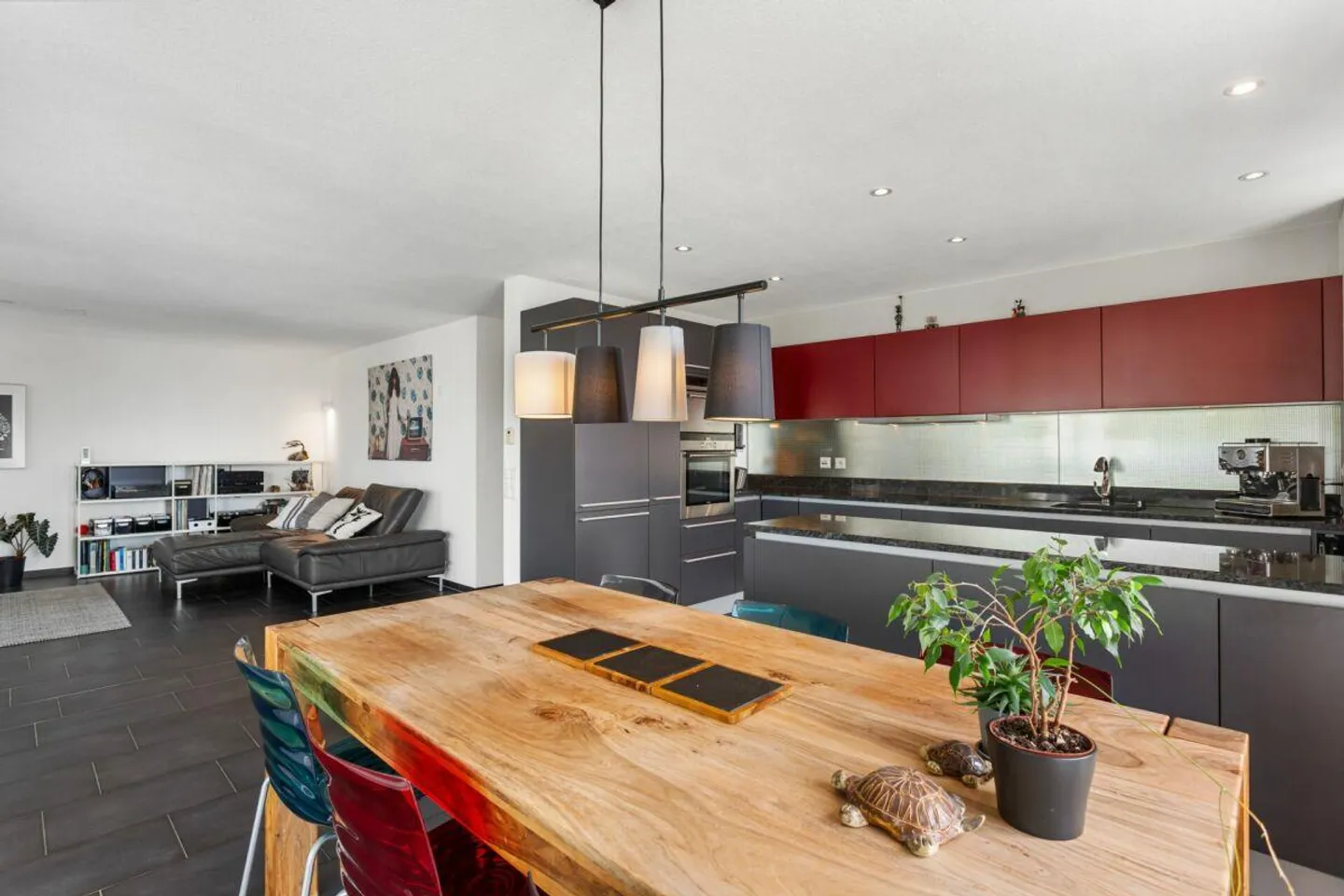 Geräumige Wohnung mit Terrasse - Foto 5 von 11