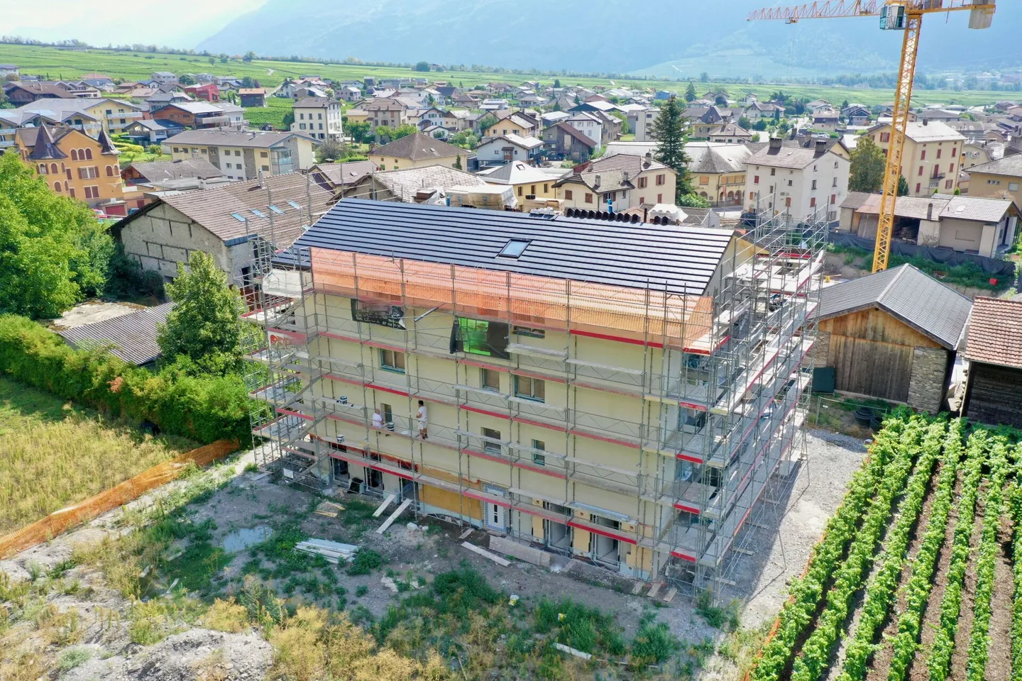 LEYTRON - THE RIGHT BALANCE, 4.5 ROOMS NEW - 50.5 m² TERRACE - Photo 2 of 13