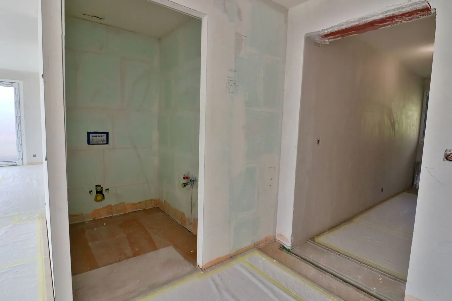 LEYTRON - THE RIGHT BALANCE, 4.5 ROOMS NEW - 50.5 m² TERRACE - Photo 5 of 13