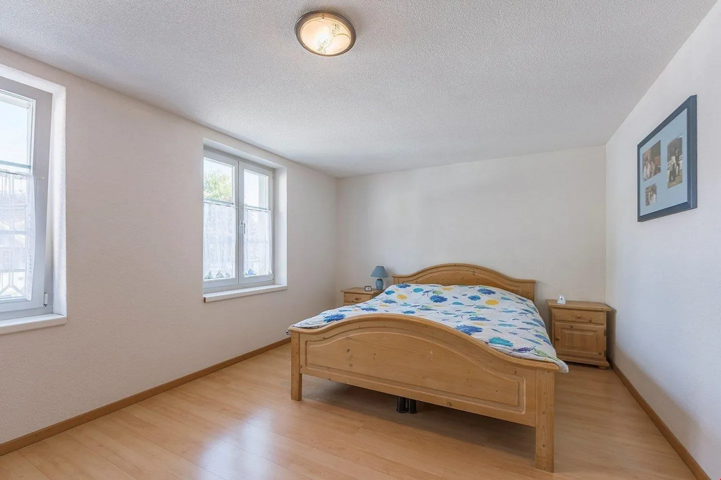 Your new home in the center of Laupen - Photo 2 of 5