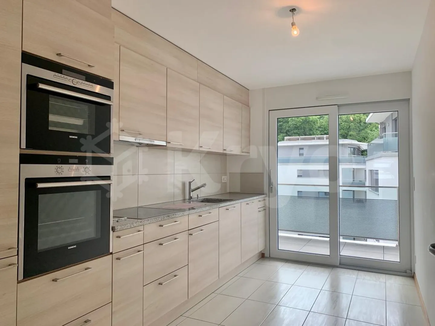 For rent 4.5-room apartment on the 5th floor - Photo 8 of 12