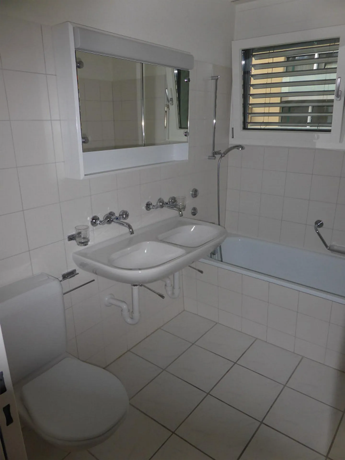 Appartement de rez-de-chaussée rénové de 4,5 pièces - Photo 7 sur 11