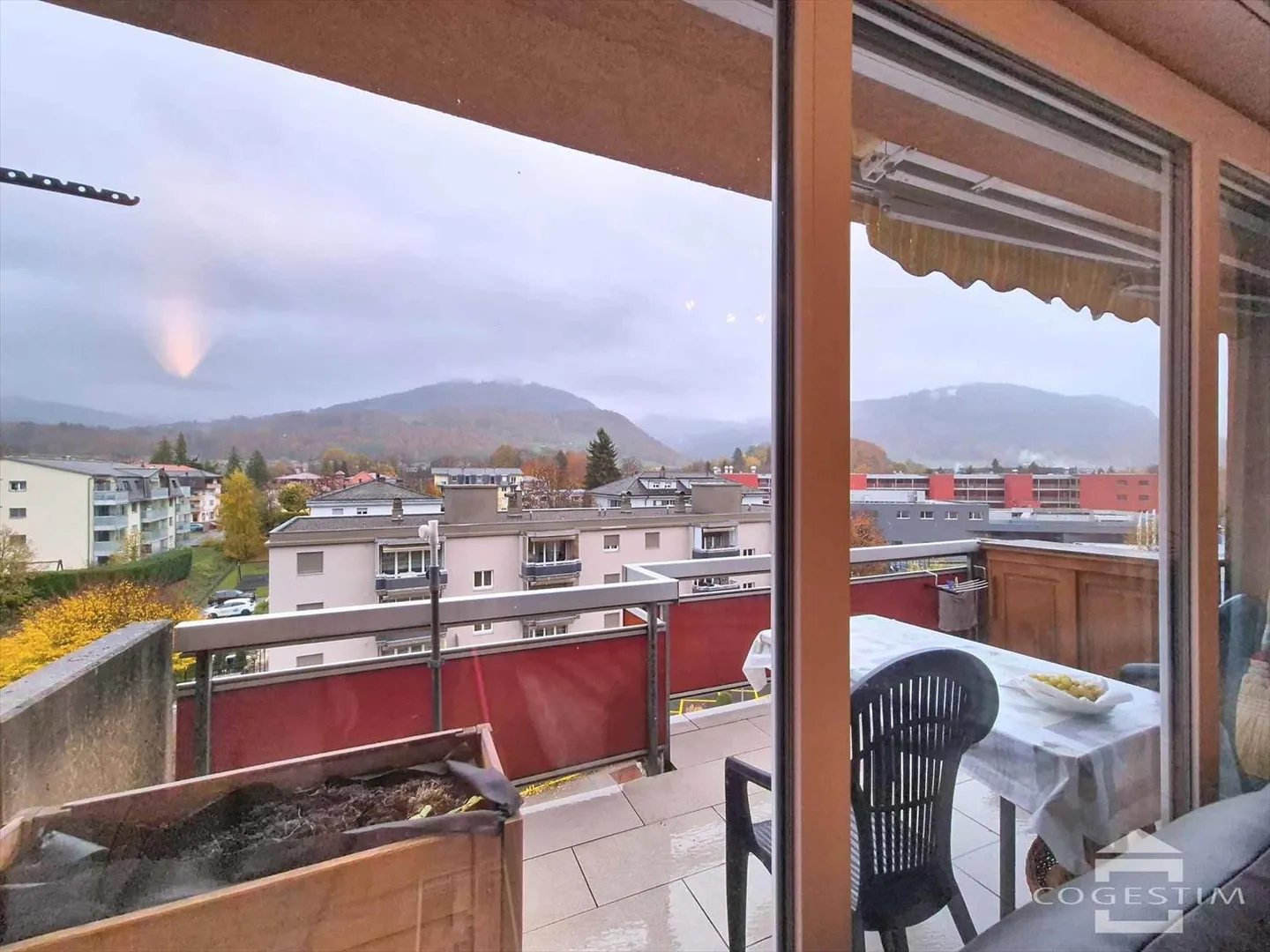 3.5 Room Apartment - Photo 2 of 8