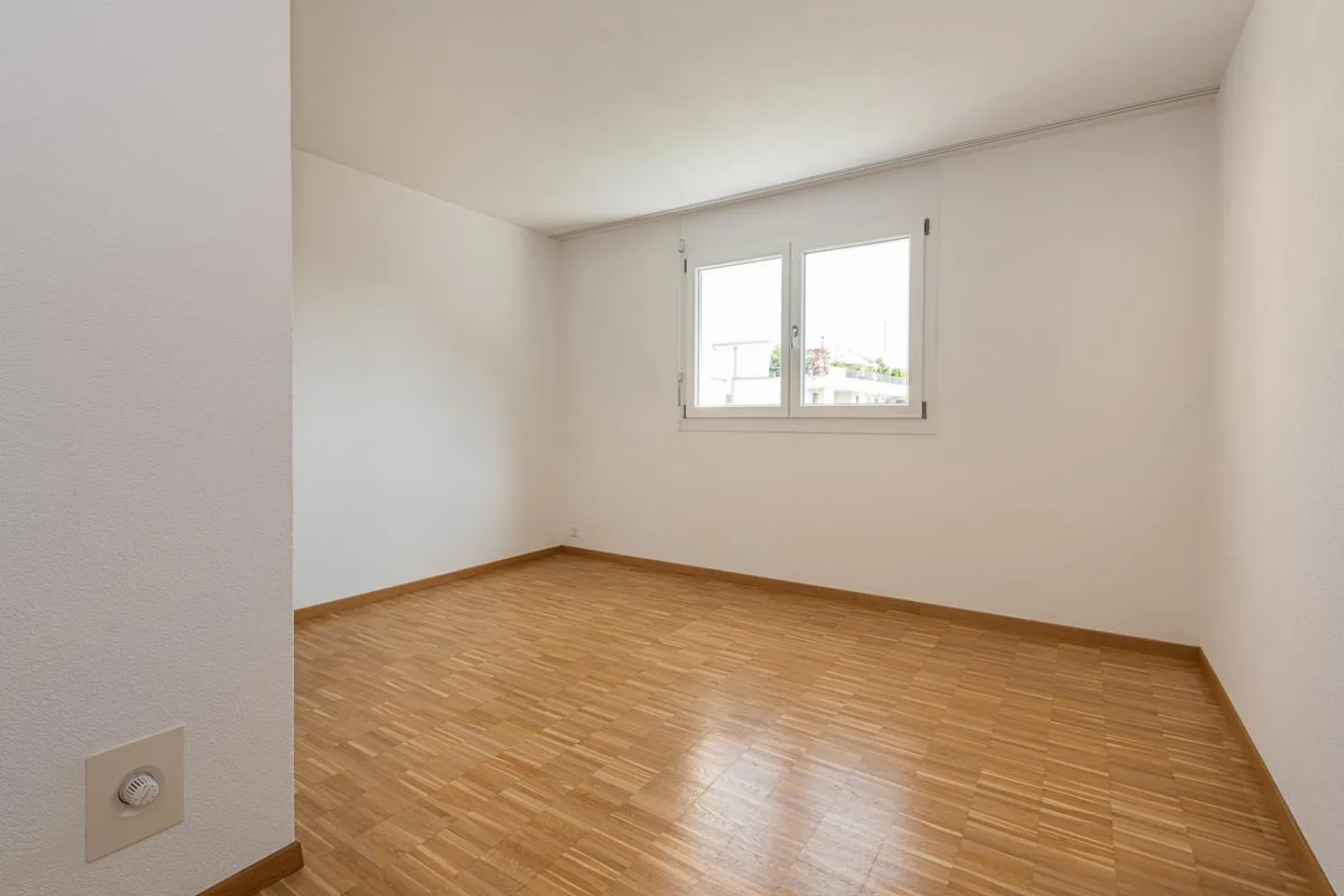 Attractive apartment in a green and quiet location - Photo 4 of 13