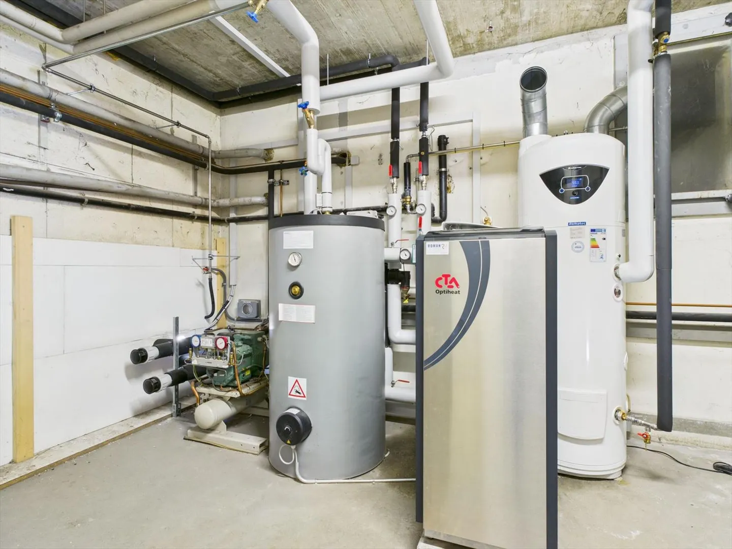 Mischgenutztes Gebäude kaufen - Foto 9 von 9