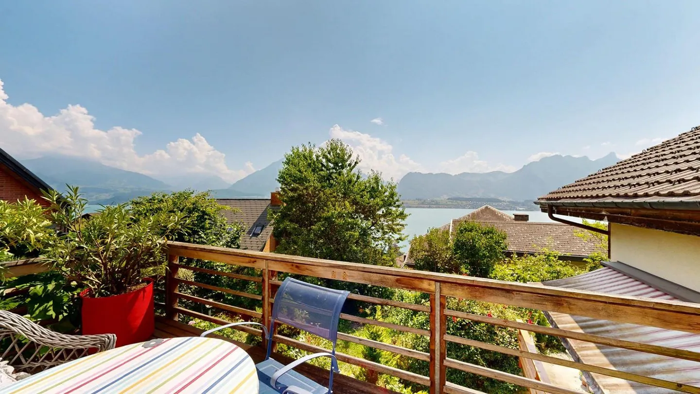 Casa a schiera di 5 ½ (6) stanze a Oberhofen sul lago di Thun - Foto 10 di 13