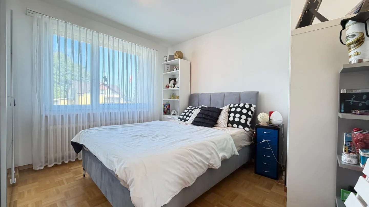 Maison individuelle spacieuse avec garage, beaucoup d'espace et belle disposition des pièces - Photo 11 sur 22
