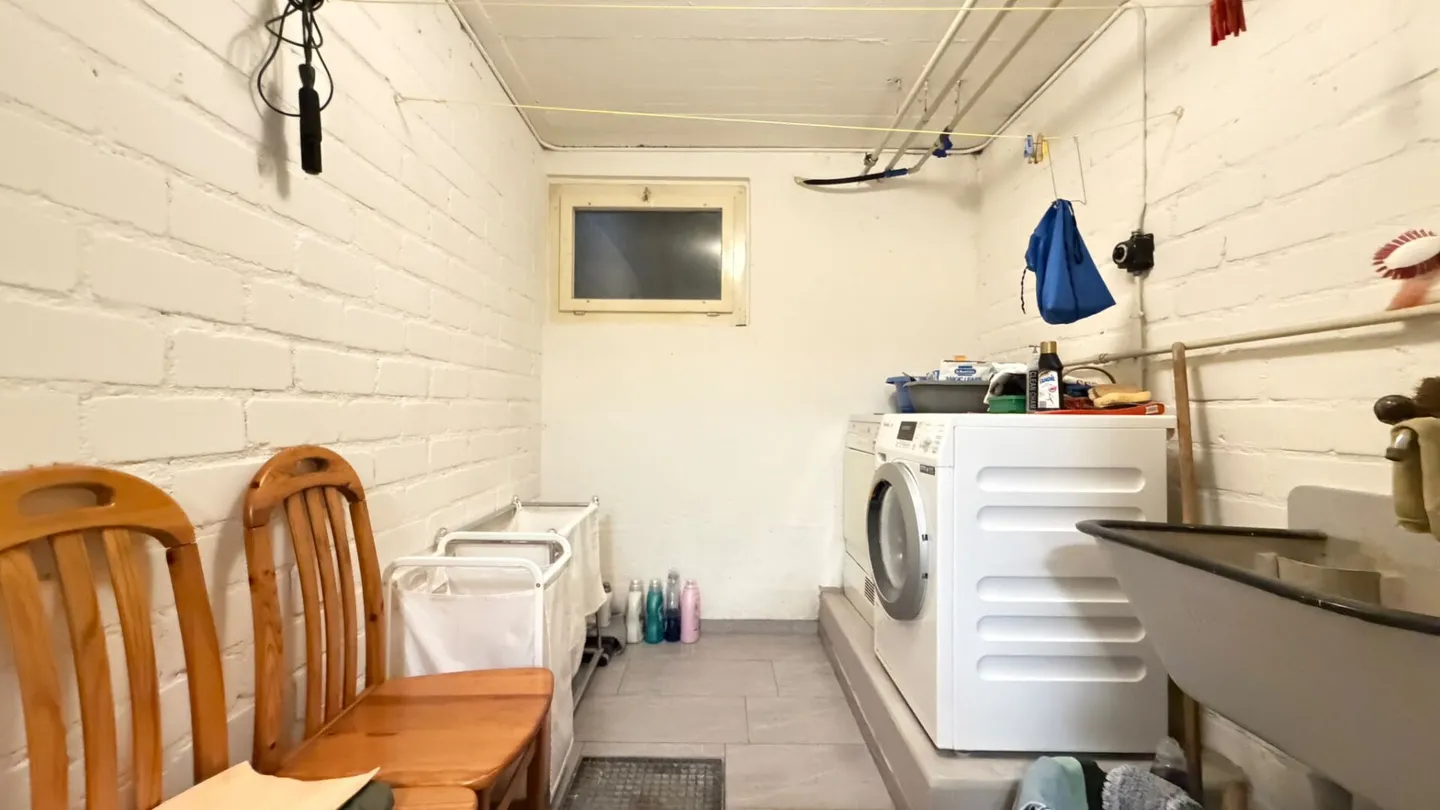 Maison individuelle spacieuse avec garage, beaucoup d'espace et belle disposition des pièces - Photo 14 sur 22