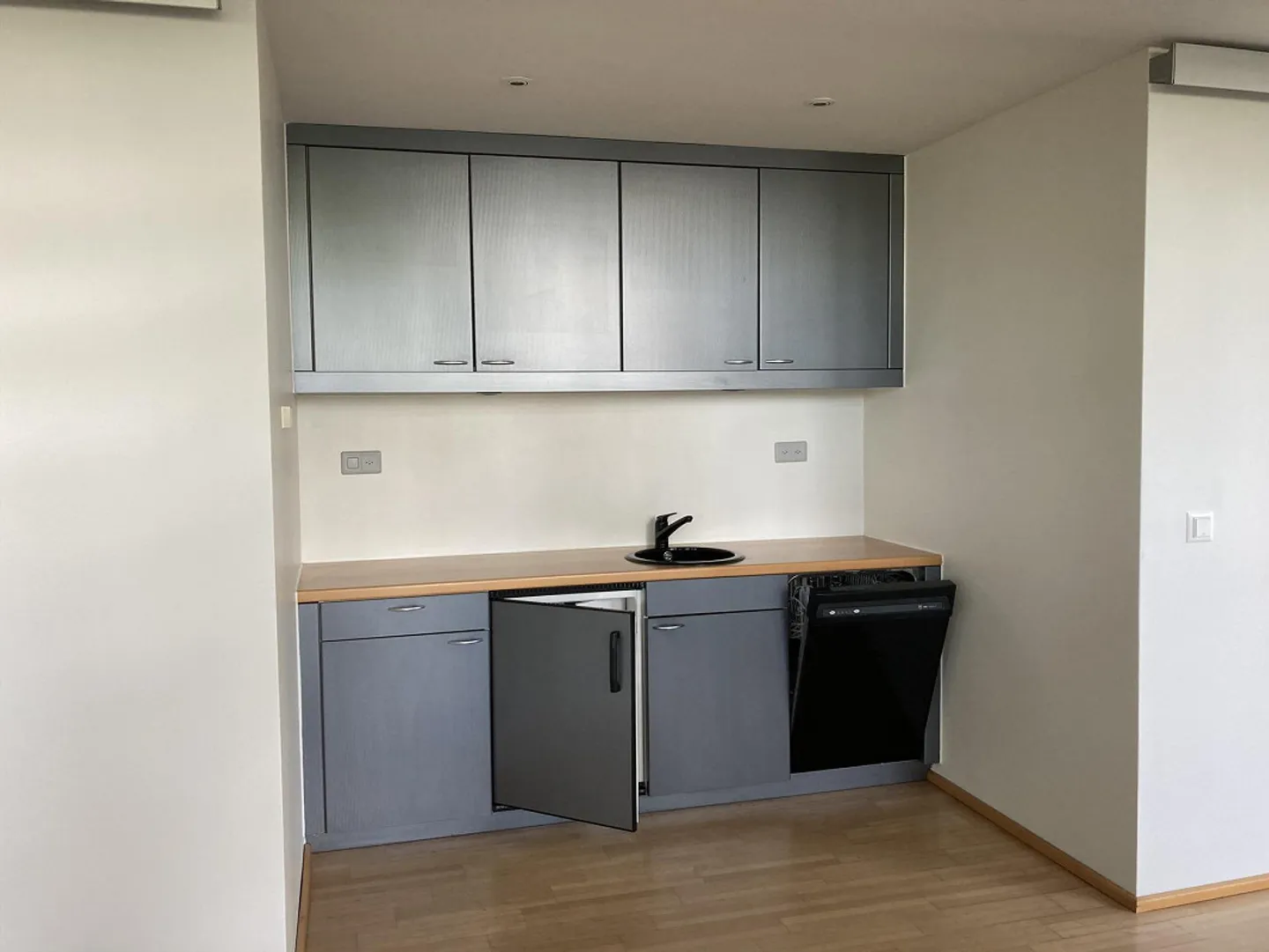 Espace de bureau/commercial polyvalent et attrayant à louer à Rotkreuz - Photo 11 sur 15