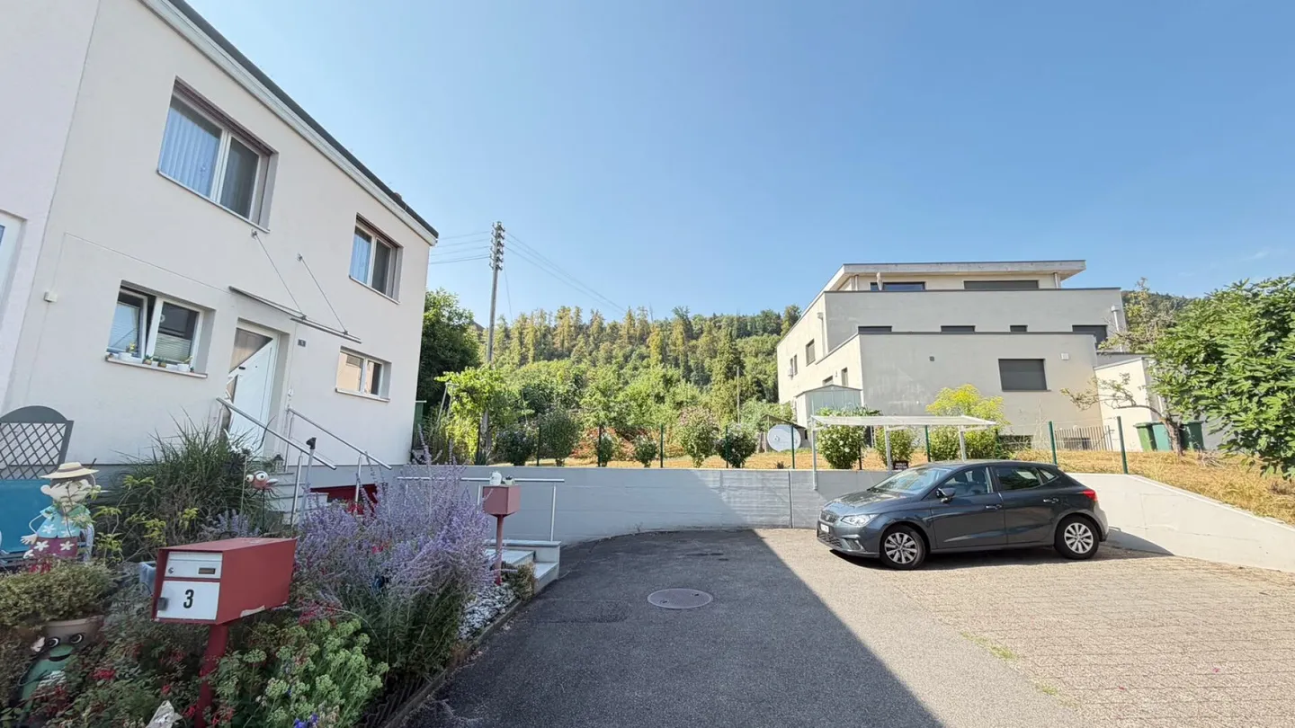 Maison individuelle spacieuse avec garage, beaucoup d'espace et belle disposition des pièces - Photo 16 sur 22